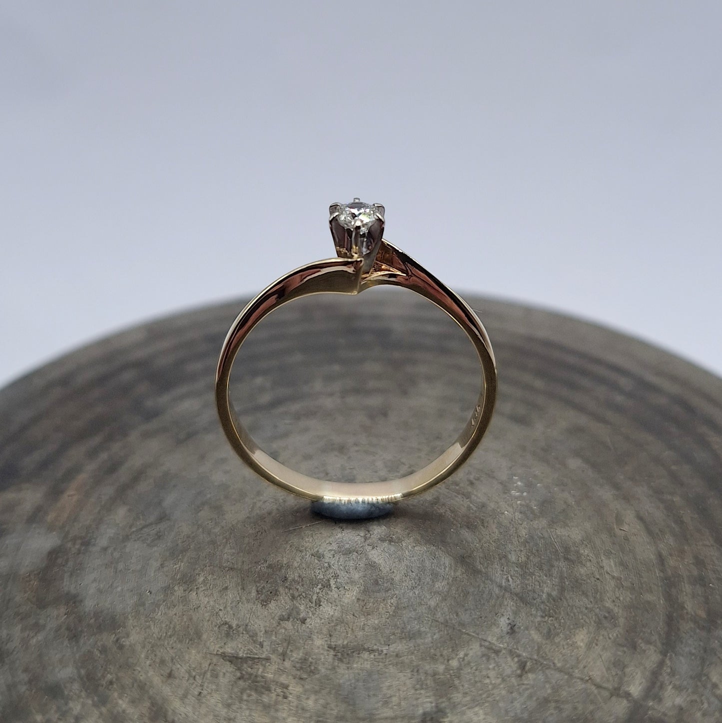 9ct vintage diamond solitaire