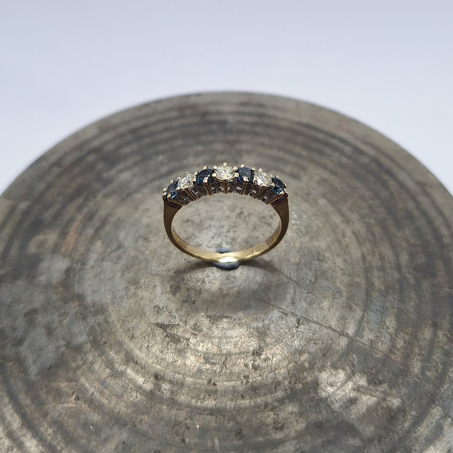 18ct diamond & Sapphire ring