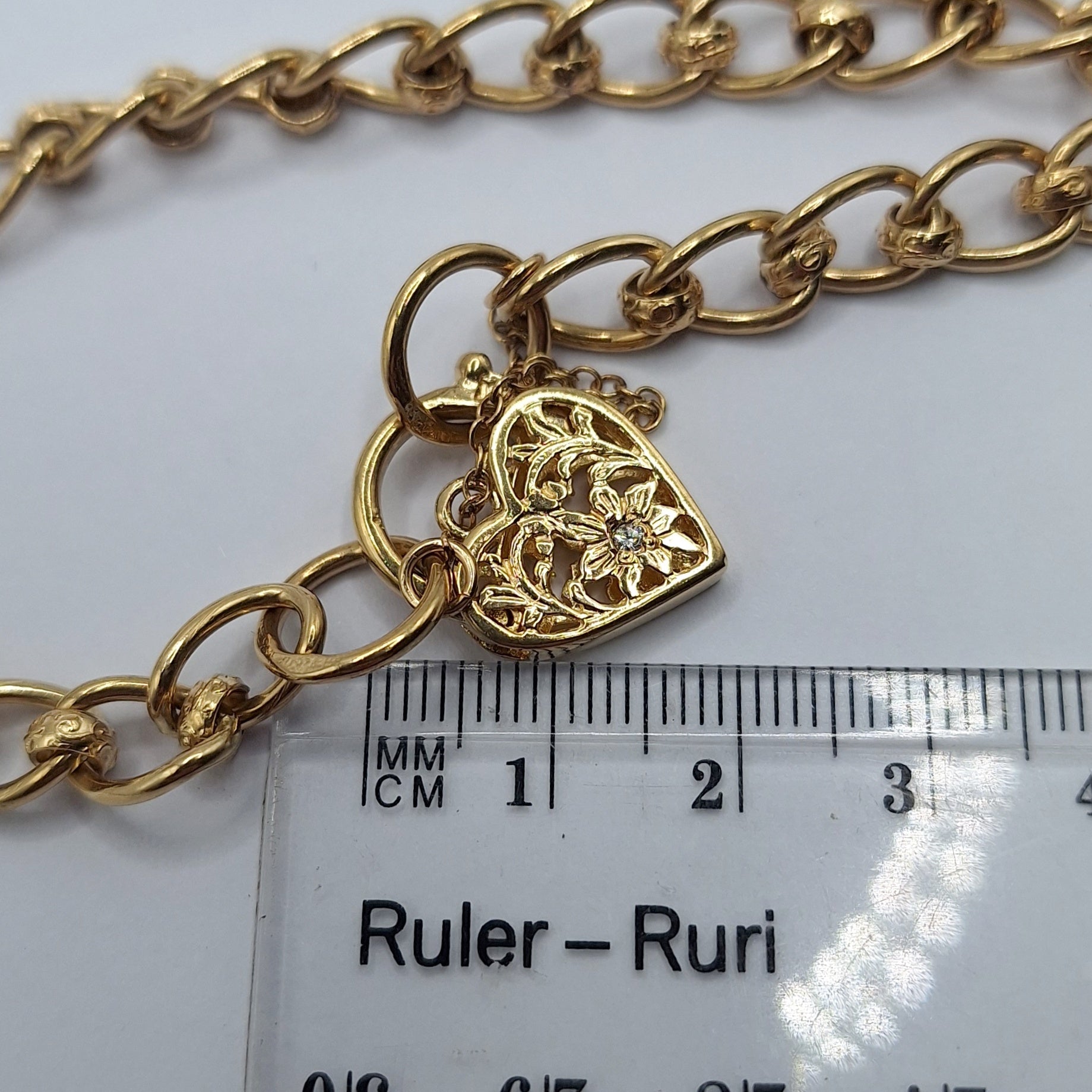 9ct gold vintage bracelet
