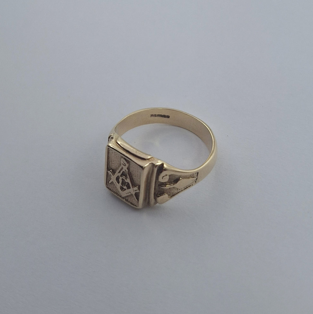 9ct Masonic ring