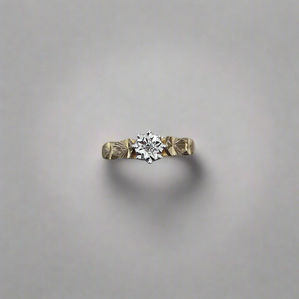 Vintage Illusion set solitaire 9ct & Diamond