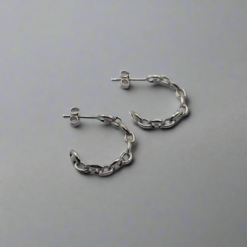 Anchor chain silver hoop studs