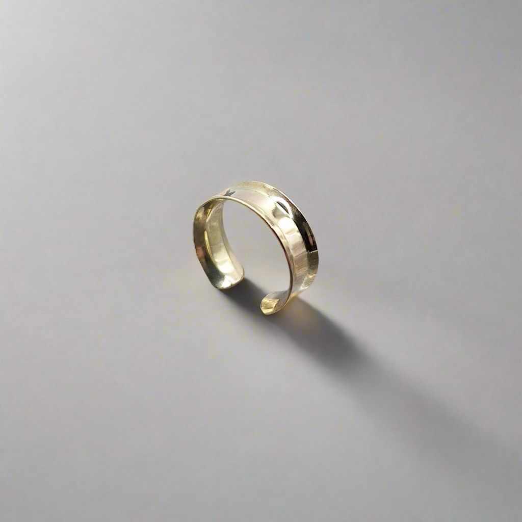 9ct gold earrcuff