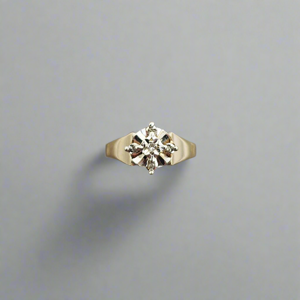 1981 vintage 9ct diamond ring