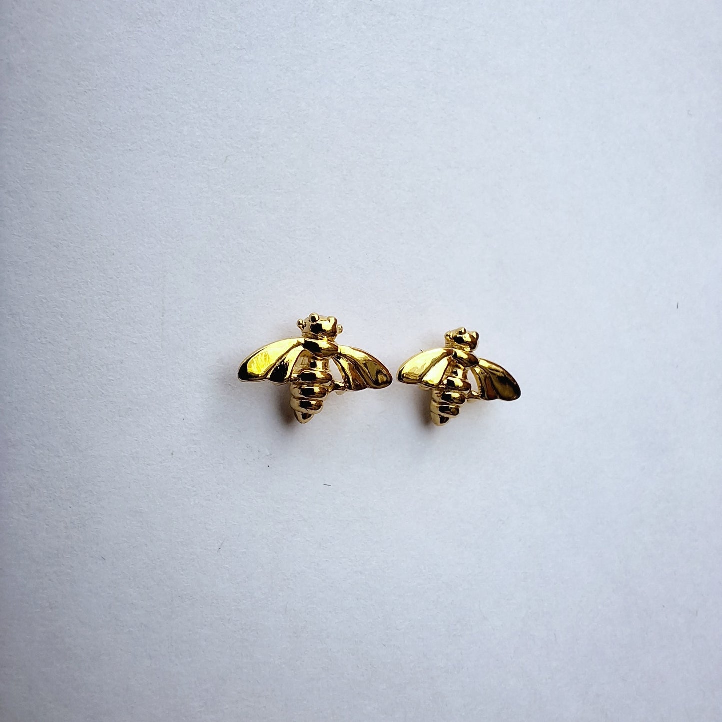 Nz jewelry, gold honey bee stud earrings 