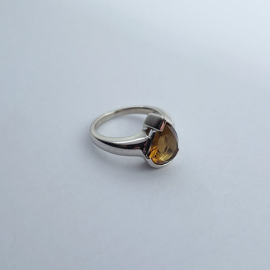 B&S Golden Quartz ring
