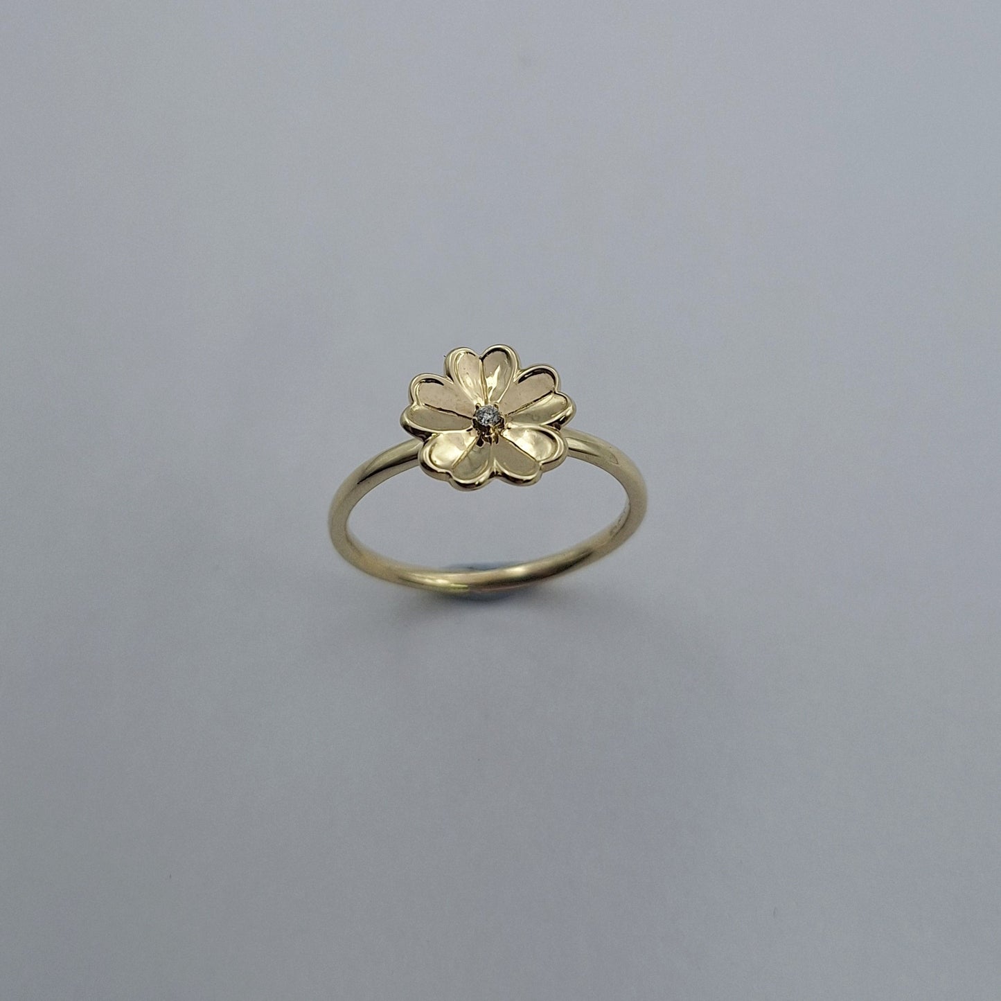 9ct flower ring