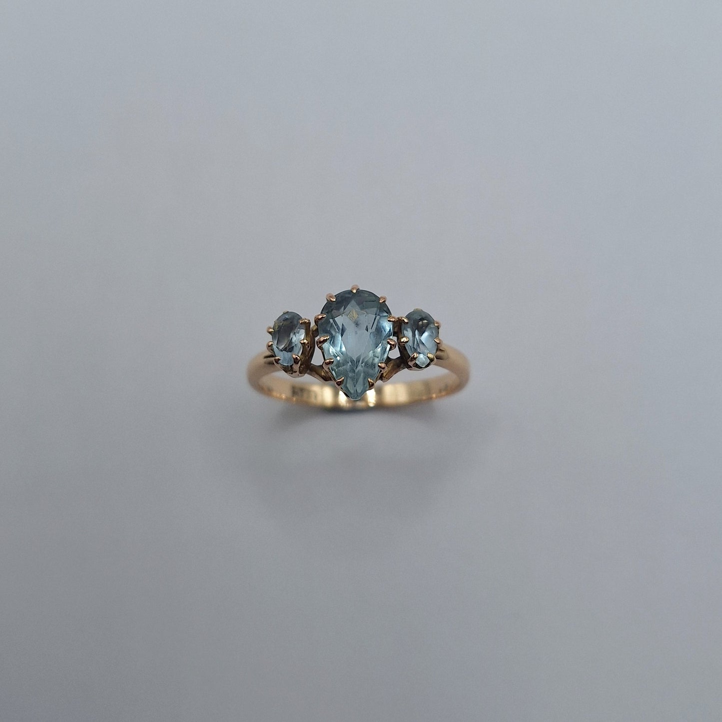 Antique 18ct Blue Topaz ring