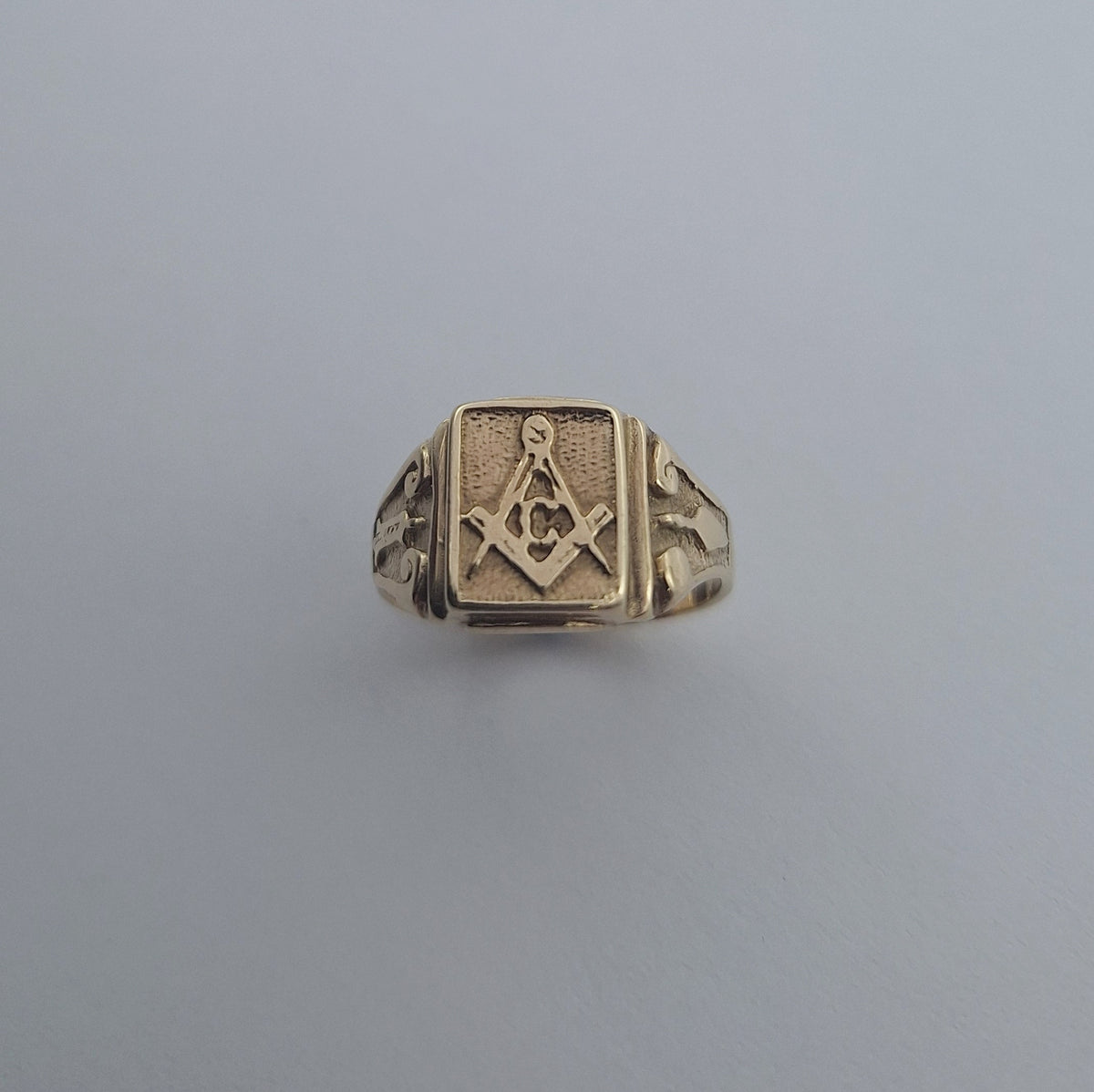 9ct Masonic ring