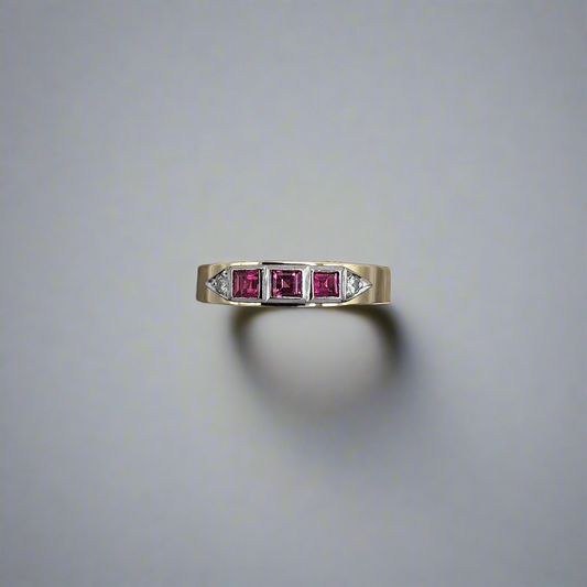 18ct ruby ring