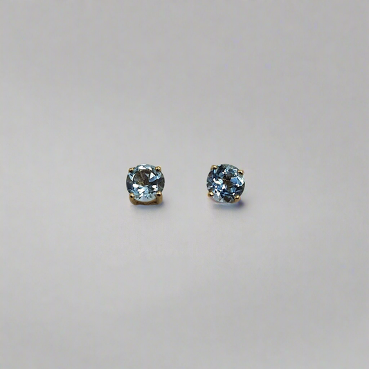 9ct blue topaz studs