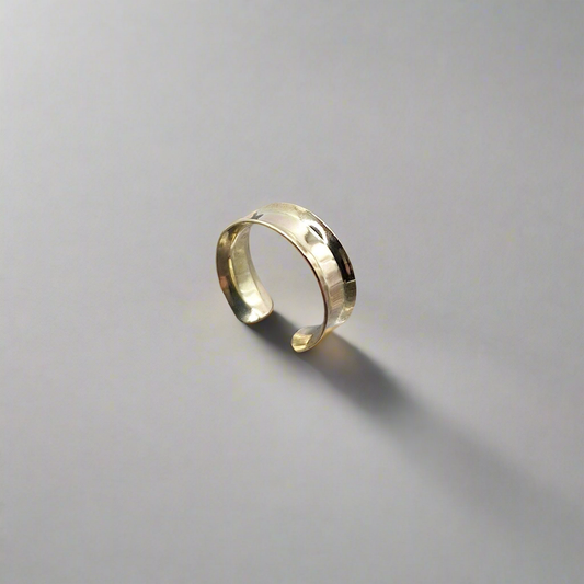 9ct gold earrcuff