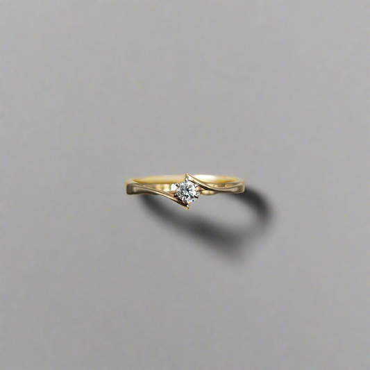 9ct Vintage diamond solitaire