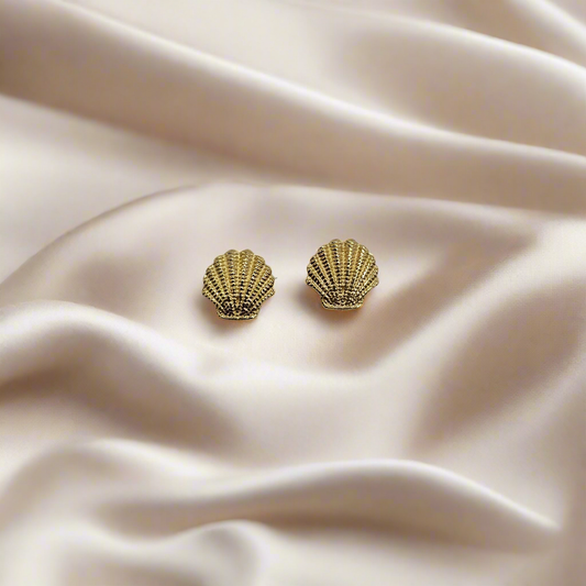9ct Shell Studs
